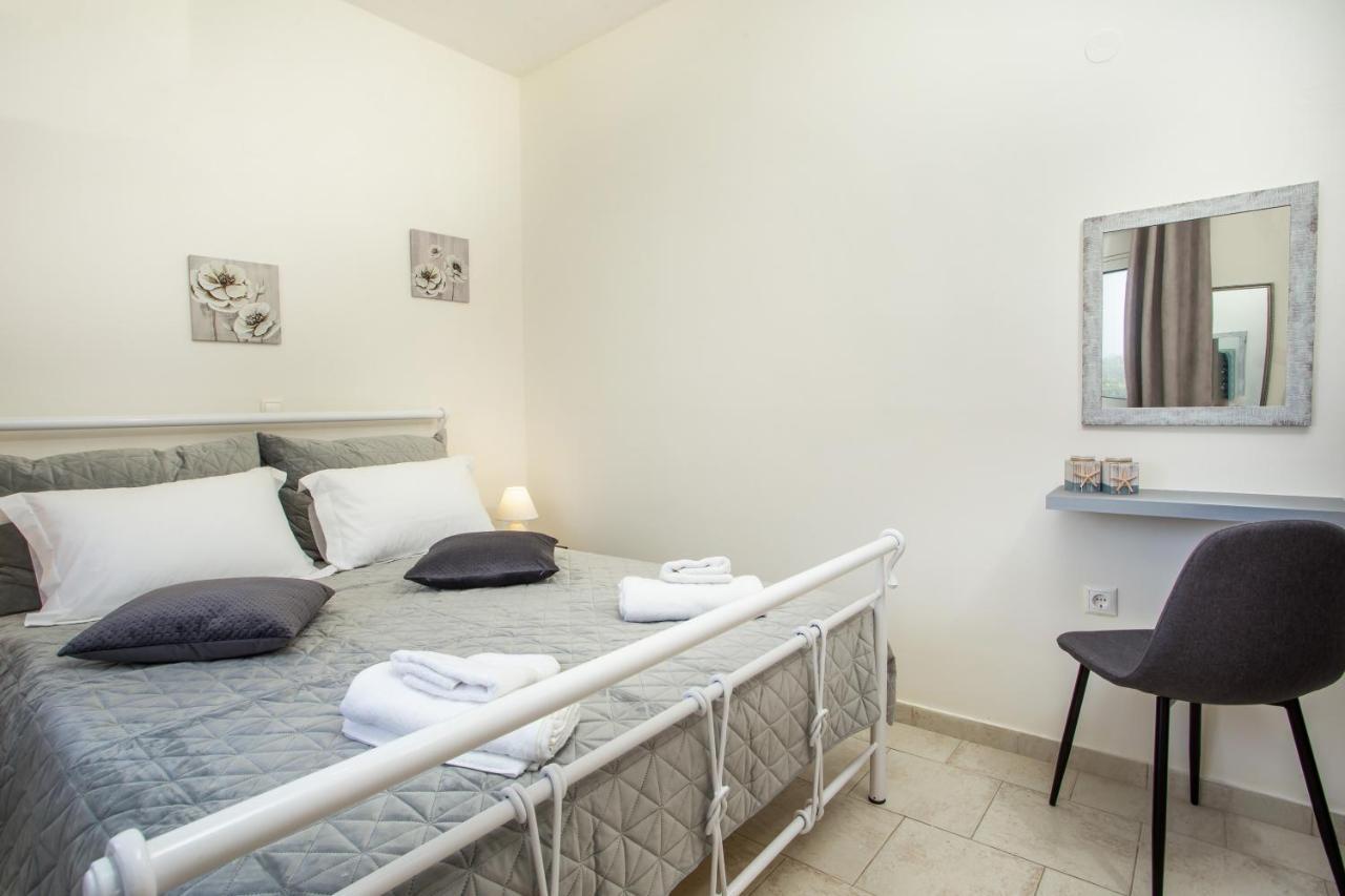 Economisa Apartments Ialysos  Esterno foto