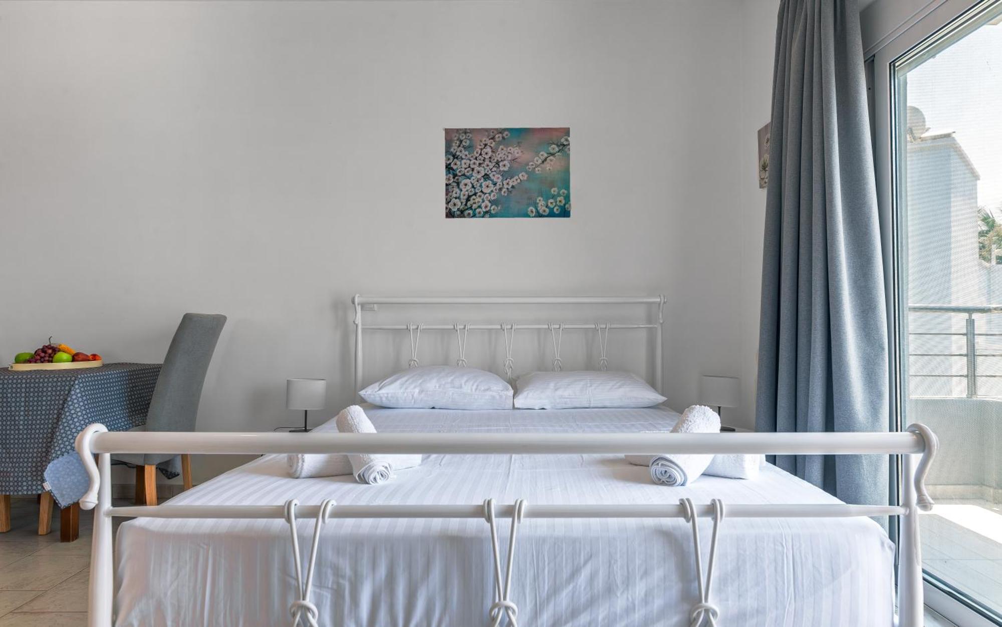 Economisa Apartments Ialysos  Esterno foto